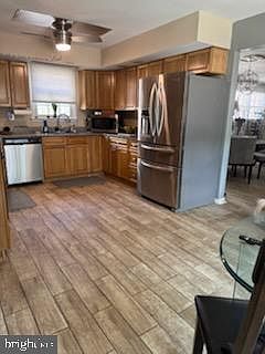 2nd image of 6810 Robinia Rd