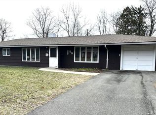13 Dale St, Peabody, MA 01960