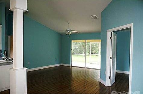 4th image of 2168 Lorraine Dr