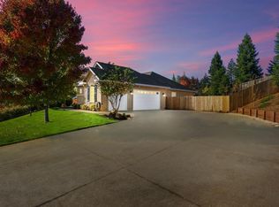 2030 Hedgerow Ave, Redding, CA 96003