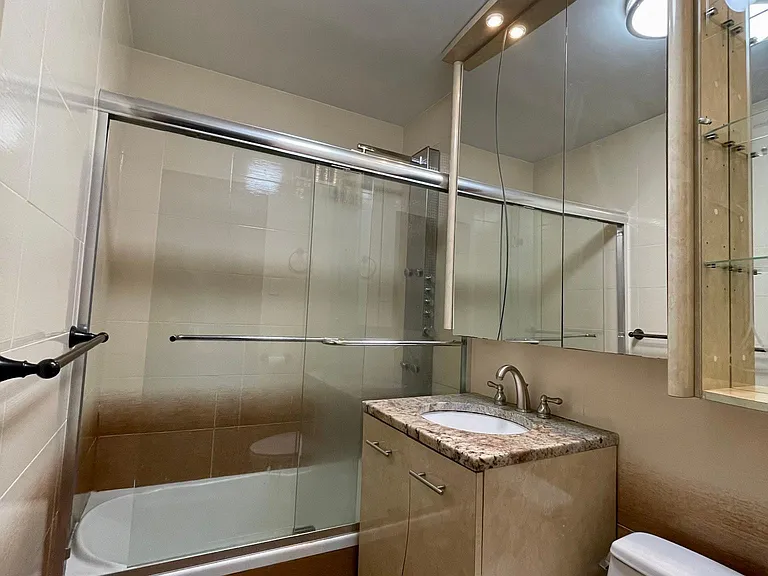 601 Surf Ave #19 — Photo 10