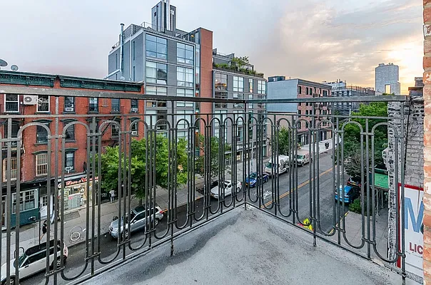 Rented by PM Management | media 135