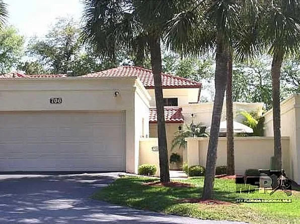 706 Santa Cruz Ln, Howey In The Hills, FL 34737