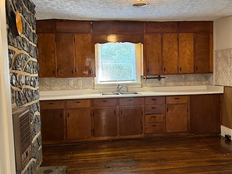 1210 Vermont Ave #2 — Photo 6