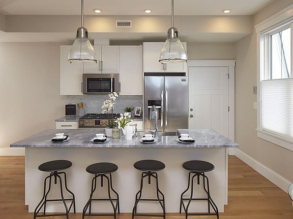 2nd image of 593 Somerville Ave #5