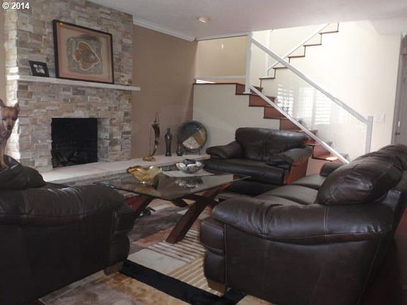 3rd image of 310 N Hayden Bay Dr
