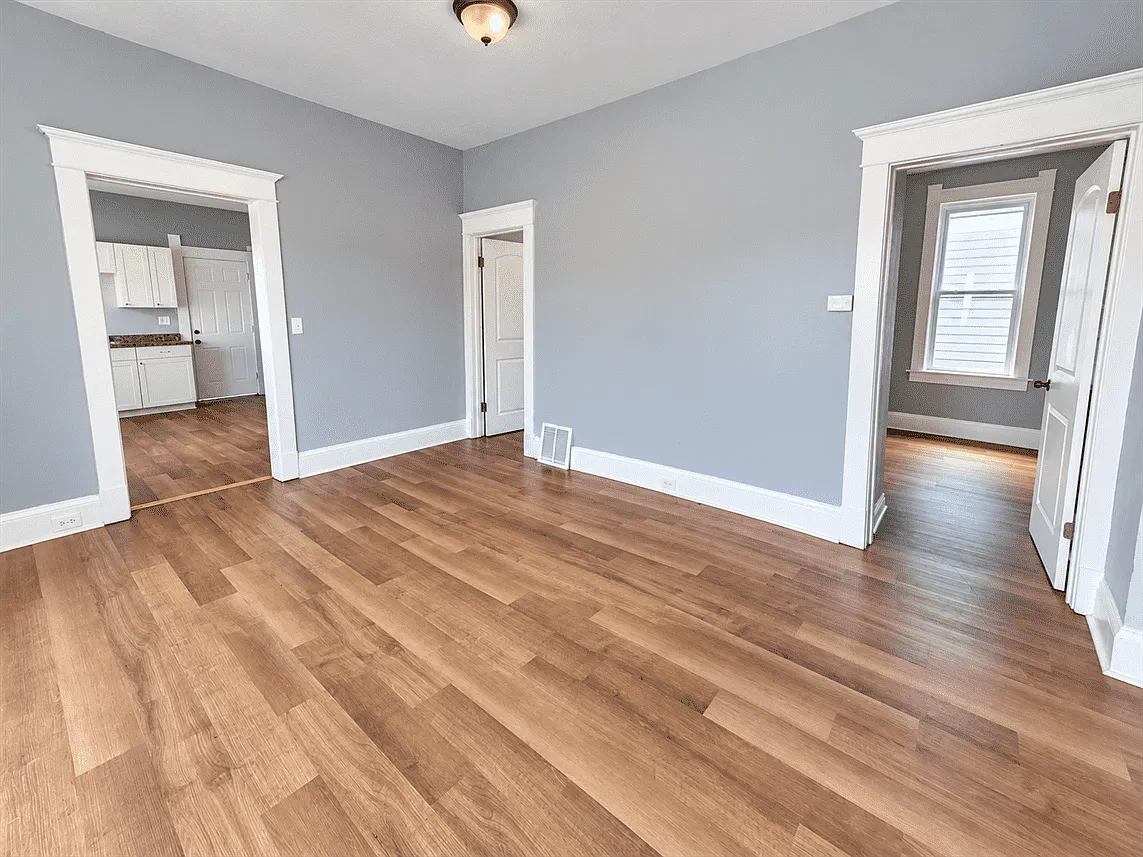 4 bed, 1700 sqft, $1,350 — Photo 4