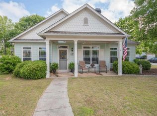 27 Stone Moss Dr, Newnan, GA 30265