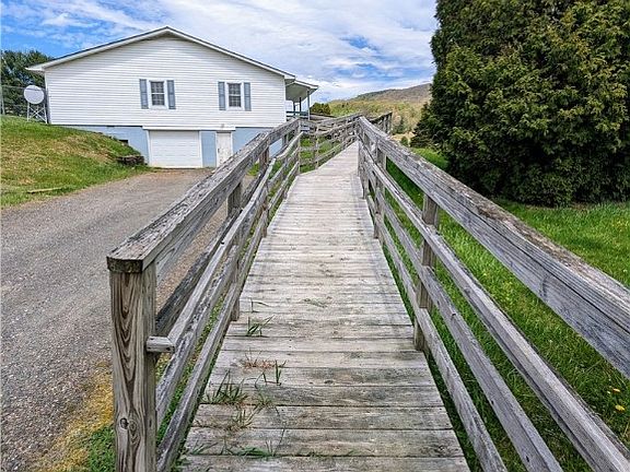 5th image of 1175 Old Hwy 16 Highway