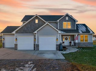 6628 S 125 W, Trafalgar, IN 46181