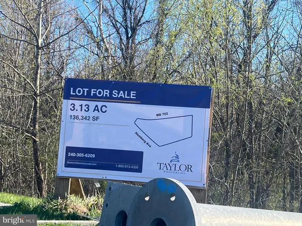 1219 E Homberg Ave, Essex, MD 21221