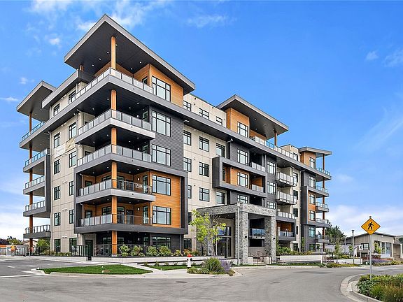 2nd image of 2520 Hackett Cres #101