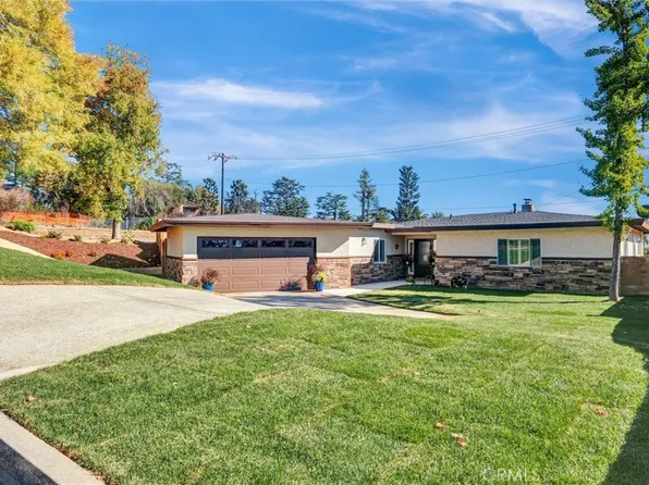 382 Alta Pine Dr, Altadena, CA 91001