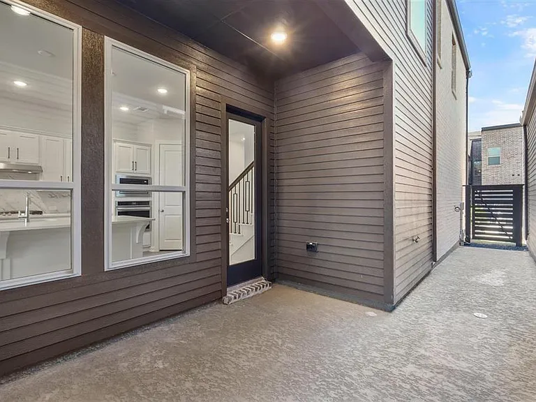 16647 Texas Hill Country Rd — Photo 34
