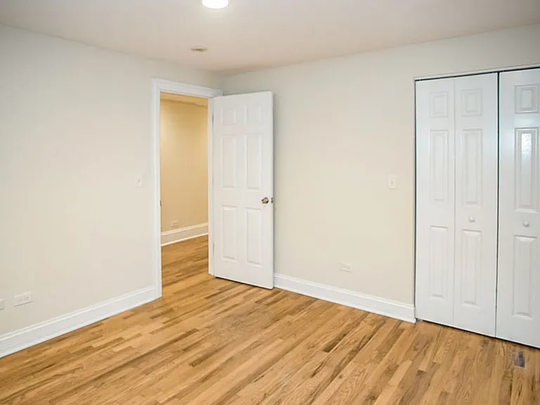 3818 N Sheffield Ave — Photo 33