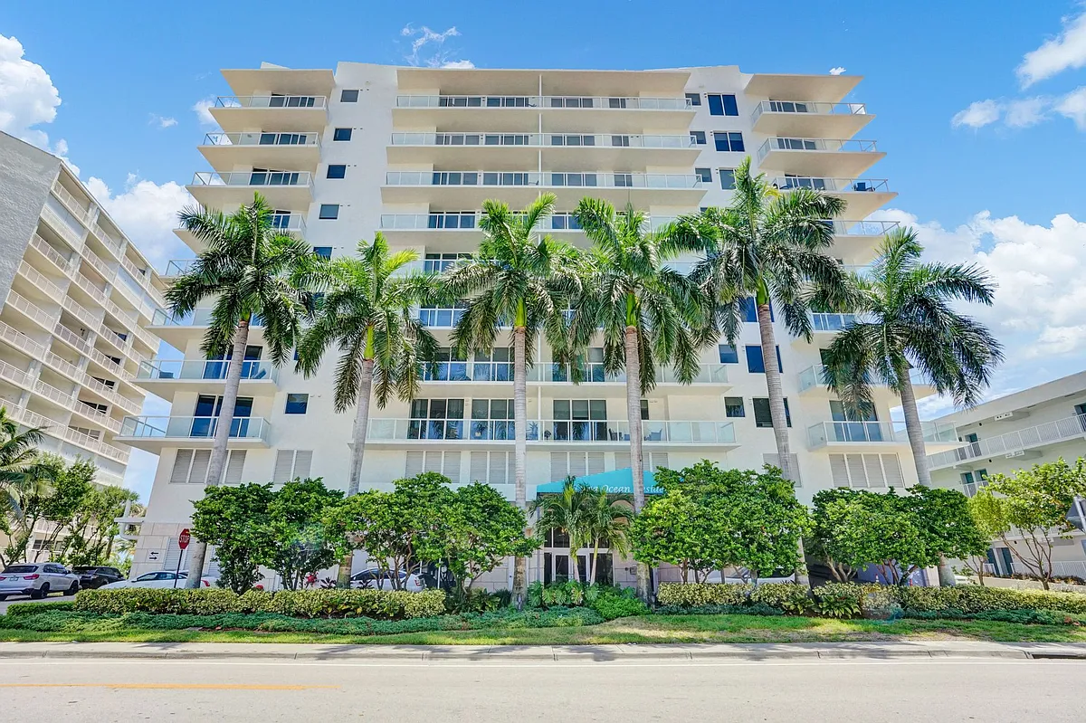 Building Photo - 704 N Ocean Blvd