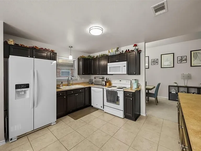 128 Jennings Dr — Photo 14