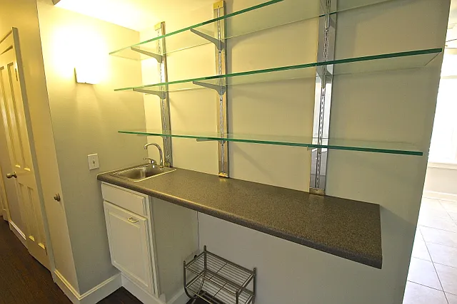 1115 W 49th St | West Plaza Tudor — Photo 4