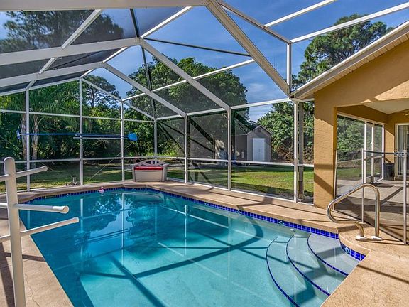 2nd image of 5558 Fairlane Dr