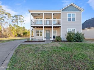 214 Robert Alan Dr, Jacksonville, NC 28546