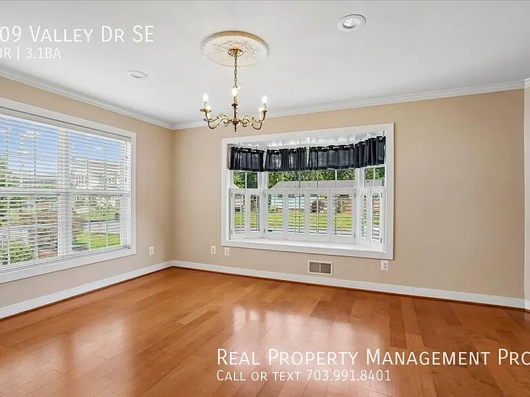 609 Valley Dr SE — Photo 7