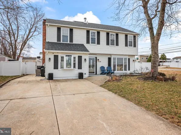 7710 Greenbrier Rd, Pennsauken, NJ 08109