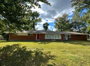 785 Dielman Rd, Saint Louis, MO