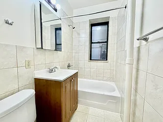 Rented by HOLTON REAL ESTATE INC.