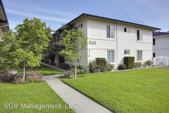 1st image of 941 W Huntington Dr APT F
