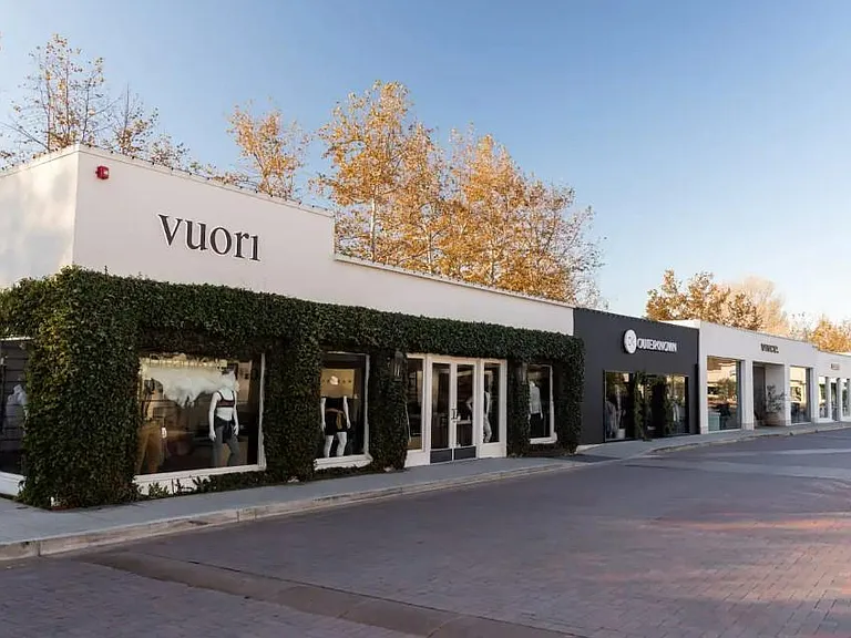 Malibu Sand is located in the heart of Malibu
There are always new shops opening nearly every day in the popular area!