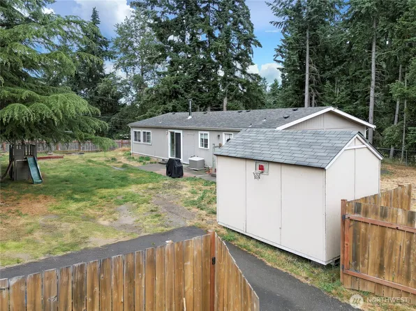 29704 68th Avenue S, Roy, WA 98580