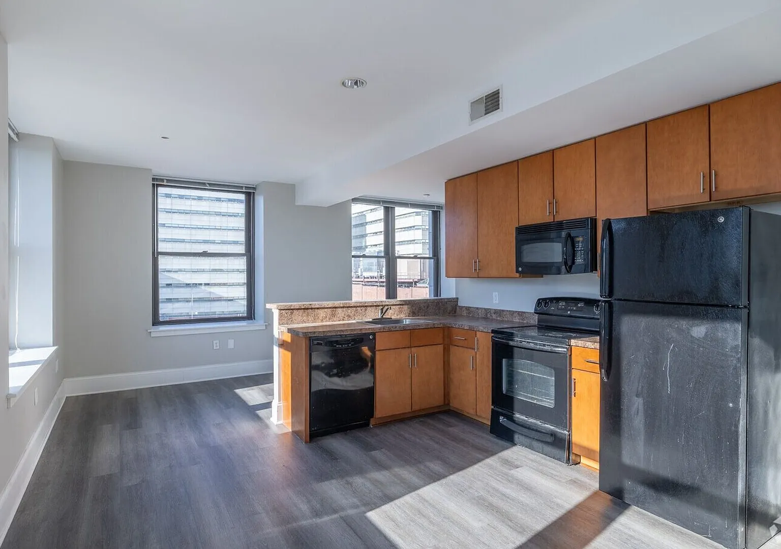 Market View Place — Photo 3