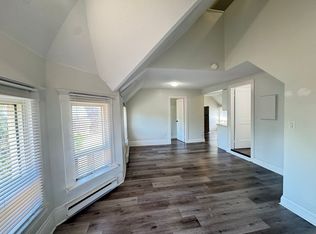 238 George St #4, Hamilton, ON L8P 1G1
