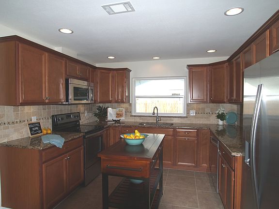 2nd image of 127 Country Villas Dr