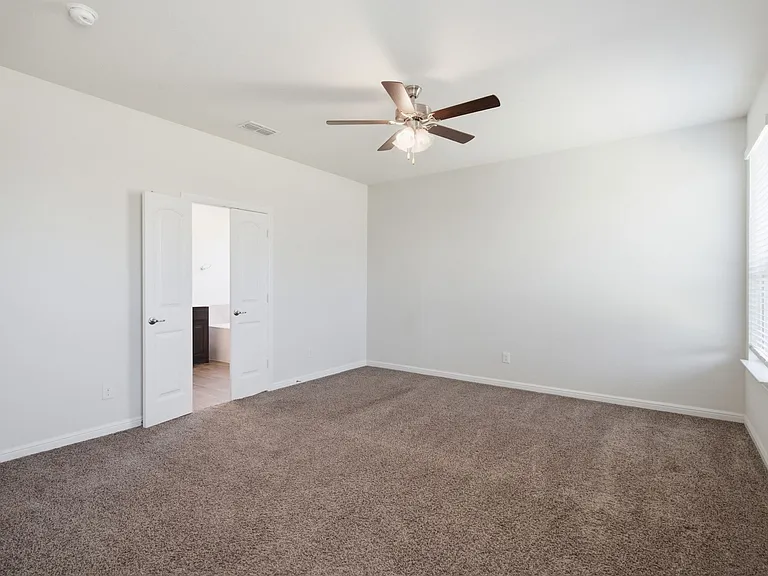 1113 Twin Brooks Ln — Photo 17