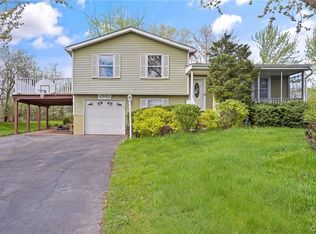 4985 Woodmark Dr, Liverpool, NY 13088