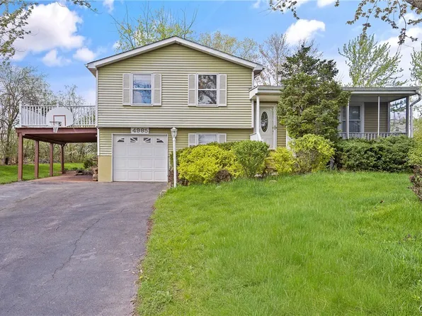 4985 Woodmark Dr, Liverpool, NY 13088