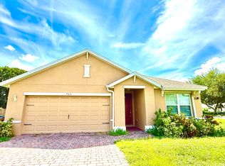 902 SE 31st Ter, Cape Coral, FL 33904