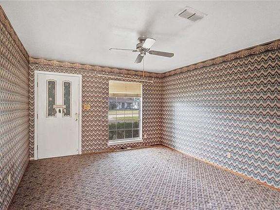 5th image of 3318 Red Bud Ln