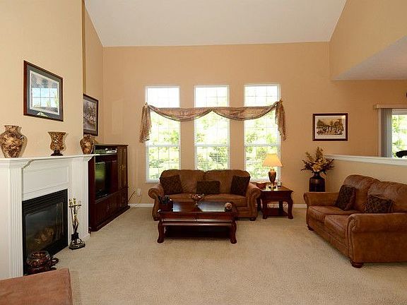 5th image of 13326 Sedgwick Ln