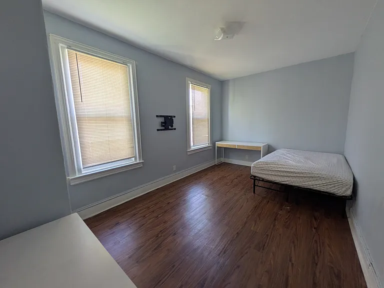 2nd Floor Bedroom A