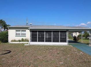 303 Stanley Ave, Frostproof, FL 33843