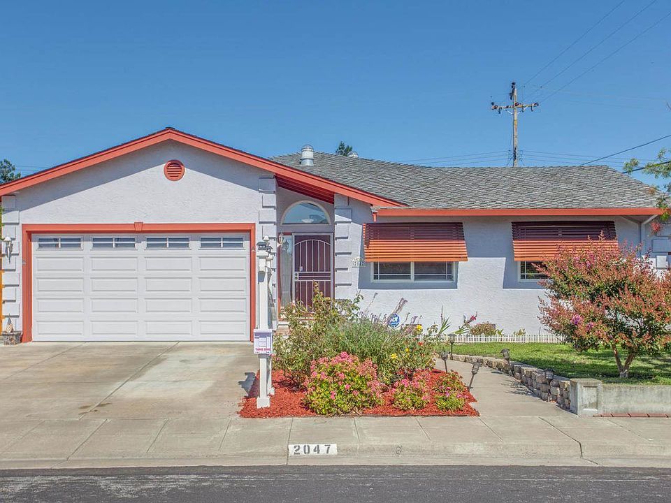 1st image of 2047 El Capitan Ave