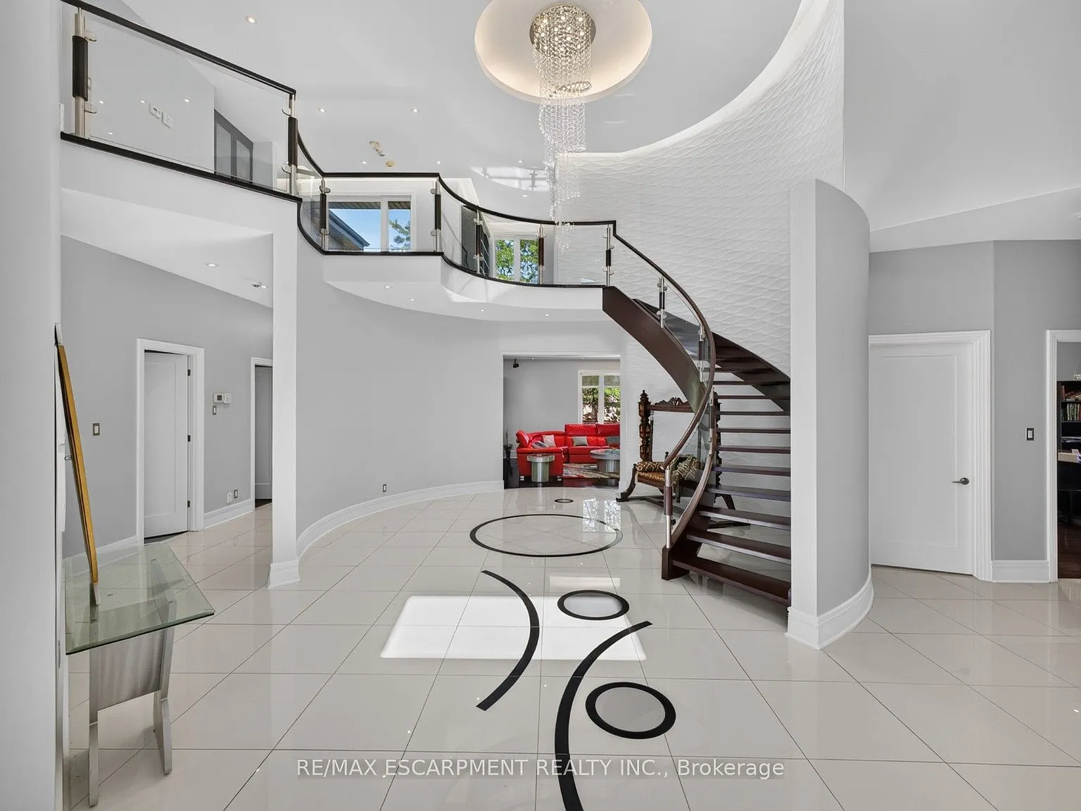 5 bed, $7,999 — Photo 3