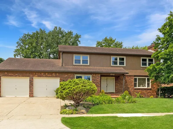 1941 Tanglewood Dr, Lafayette, IN 47905