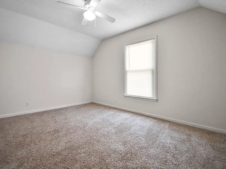 3394 Minor Dr — Photo 15