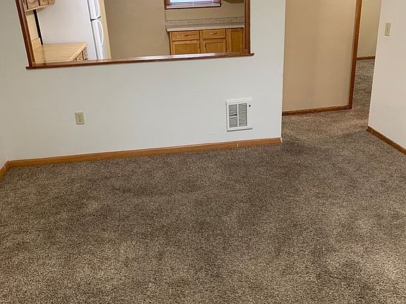 3rd image of 1517 3rd Ave SE #1/2