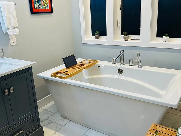 2520 Sunset Dr #6 — Photo 9