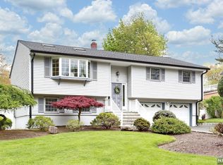 72 Rivervale Rd, River Vale, NJ 07675