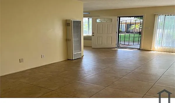 1 bed, $2,000 — Photo 3